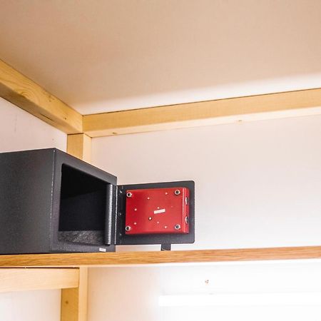 Capsule Hostel Logistic Vilnius Ngoại thất bức ảnh