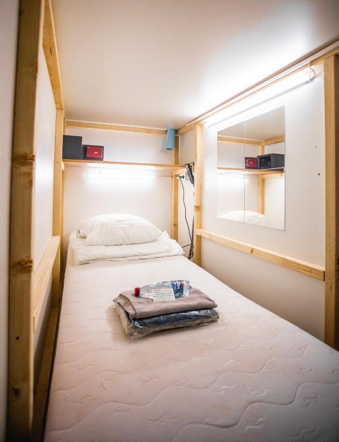 Capsule Hostel Logistic Vilnius Ngoại thất bức ảnh