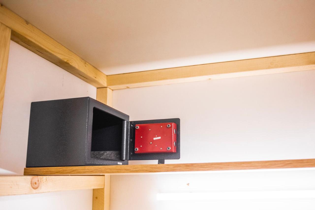 Capsule Hostel Logistic Vilnius Ngoại thất bức ảnh